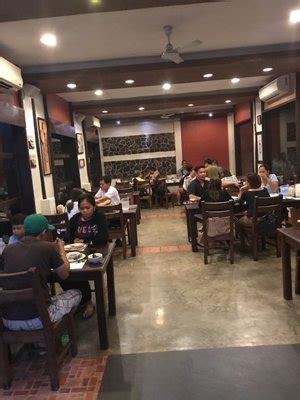 Kuya Max Grill and Restaurant .